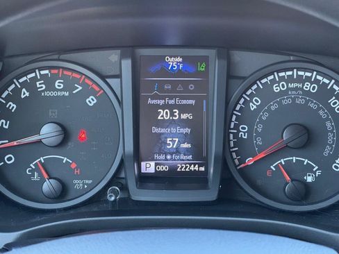 Certified 2022 Toyota Tacoma SR w/ SR Convenience Package RWD image 9