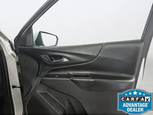 Used 2021 Chevrolet Equinox LT w/ LPO, Cargo Package AWD/4WD image 32