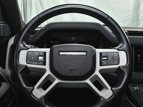 Used 2023 Land Rover Defender 90 X-Dynamic SE AWD/4WD image 30