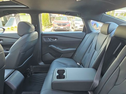 Used 2024 Honda Accord Sport image 19
