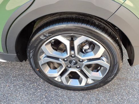 Used 2020 Kia Soul X-Line FWD image 12