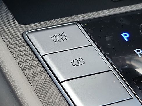 Certified 2025 Hyundai Elantra Sport FWD image 19
