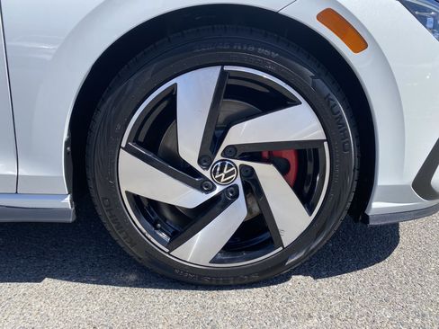 Certified 2022 Volkswagen GTI SE FWD image 11