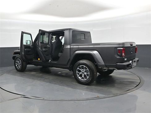New 2025 Jeep Gladiator Sport image 46