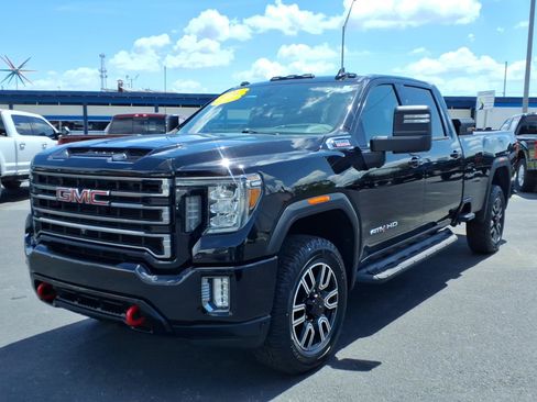 Used 2020 GMC Sierra 3500 AT4 w/ AT4 Premium Package AWD/4WD image 1