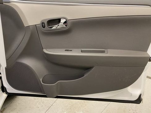 Used 2012 Chevrolet Malibu LS FWD image 22