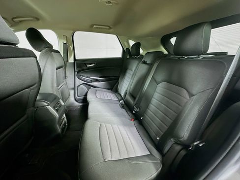 Used 2024 Ford Edge SE w/ Black Appearance Package AWD/4WD image 14