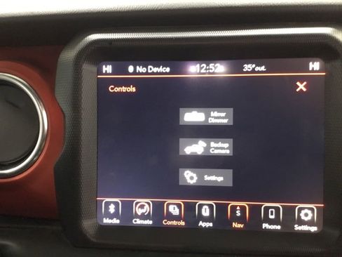 Used 2021 Jeep Wrangler Unlimited Rubicon AWD/4WD image 26