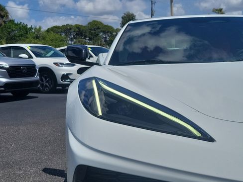 Used 2024 Chevrolet Corvette Stingray Premium Cpe w/ Z51 Performance Package image 7