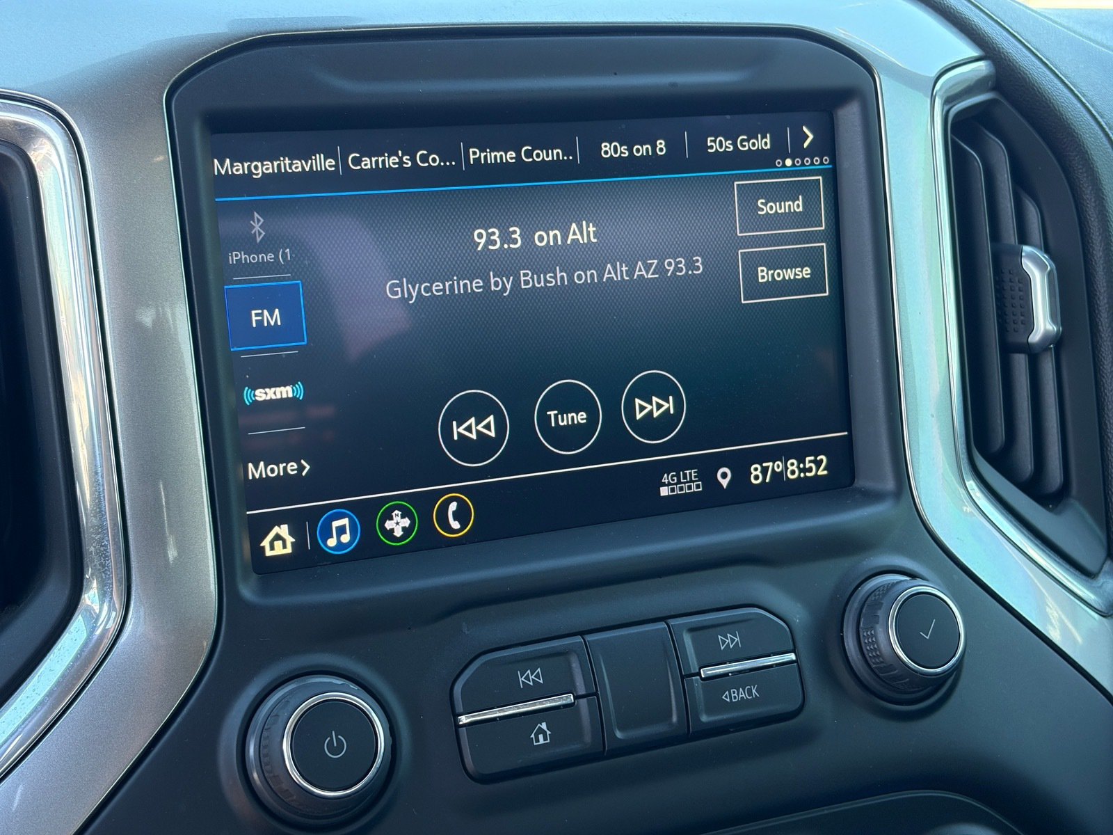 Used 2021 Chevrolet Silverado 1500 LT w/ LPO, Dark Essentials Package RWD image 27