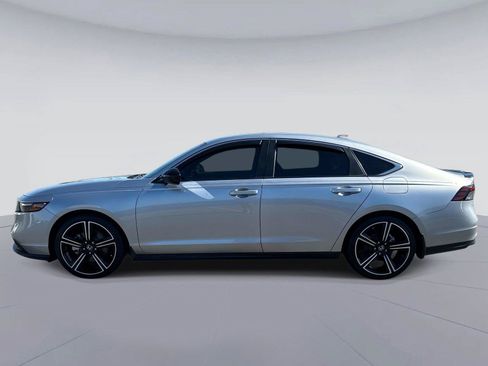 Used 2024 Honda Accord Sport image 7