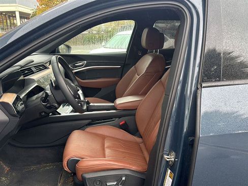 Used 2024 Audi Q8 e-tron Prestige w/ Prestige Package AWD/4WD image 12