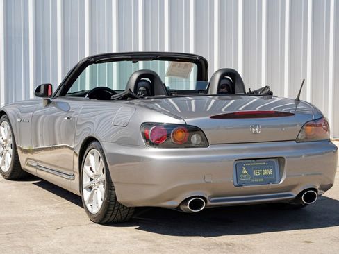 Used 2005 Honda S2000 image 36