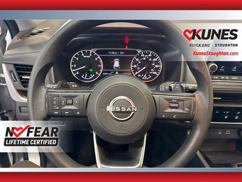 Used 2023 Nissan Rogue S image 24