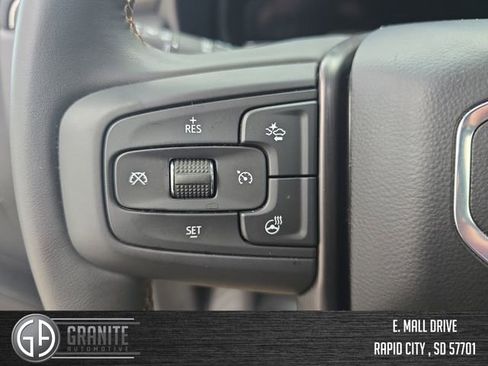 Used 2024 GMC Yukon AT4 w/ Technology Package image 33