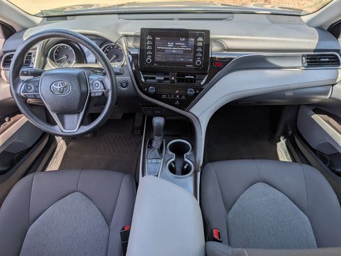 Used 2024 Toyota Camry LE w/ Convenience Package image 4