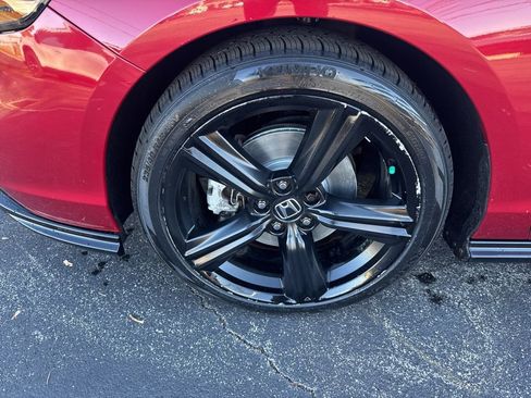 Used 2023 Honda Accord Sport image 11