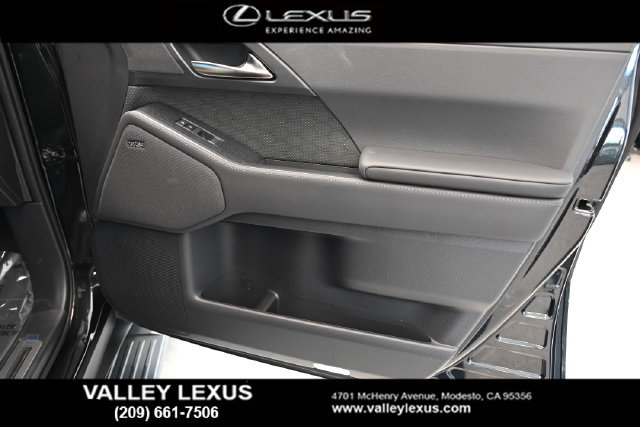 New 2026 Lexus GX 550 w/ Accessory Package (CT) AWD/4WD image 17