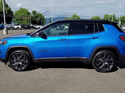 New 2025 Jeep Compass Limited w/ Sun & Sound Group image 5