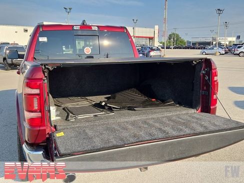 Used 2023 RAM 1500 Limited image 33