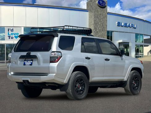 Used 2021 Toyota 4Runner Venture w/ Moonroof Package image 2