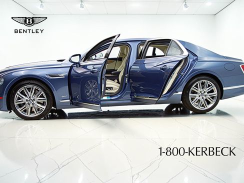 Certified 2022 Bentley Flying Spur Plug-In Hybrid AWD/4WD image 4
