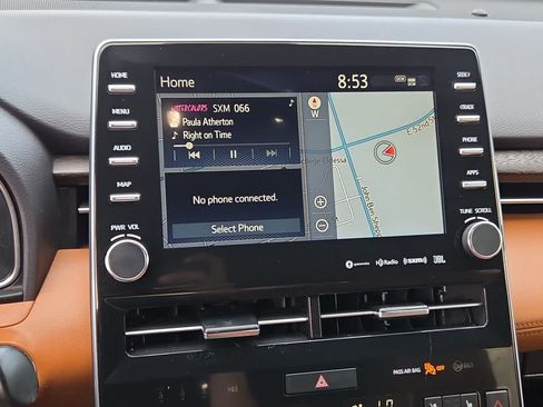 Used 2019 Toyota Avalon Limited FWD image 24