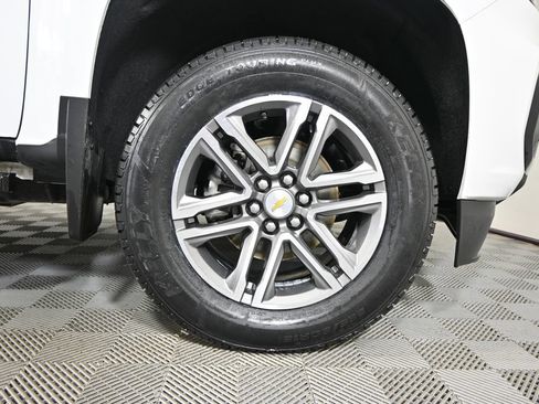 Used 2022 Chevrolet Colorado LT w/ LT Convenience Package AWD/4WD image 12