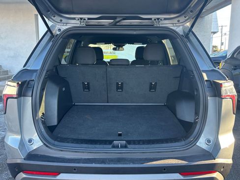 Used 2025 Chevrolet Equinox LT image 28