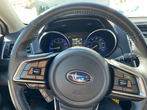 Used 2018 Subaru Outback 2.5i Premium image 7