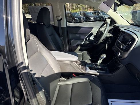 Used 2022 Chevrolet Colorado Z71 w/ Z71 Midnight Edition image 5