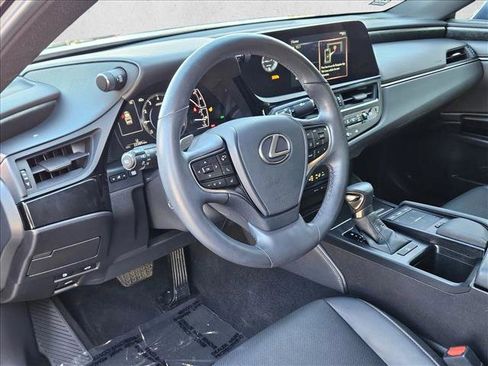 Used 2022 Lexus ES 350 w/ Premium Package image 10