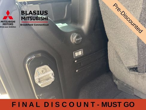 Used 2022 Jeep Wrangler Sport AWD/4WD image 22