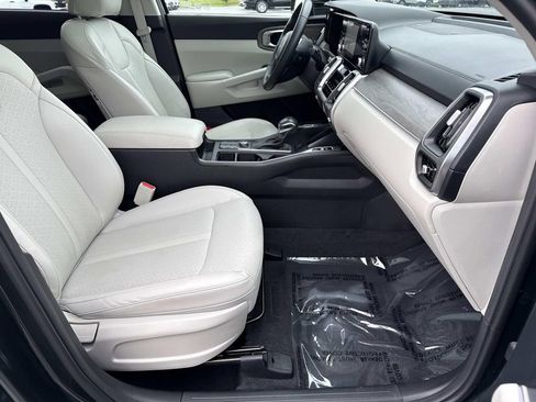 Used 2023 Kia Sorento S w/ Panoramic Sunroof Package AWD/4WD image 20