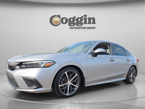 Used 2024 Honda Civic Touring image 1