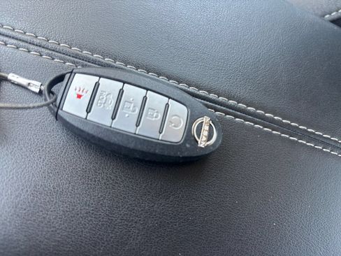 Used 2025 Nissan Altima 2.5 SV FWD image 24