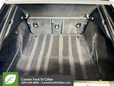 Used 2021 Porsche Panamera 4S w/ Premium Package image 15