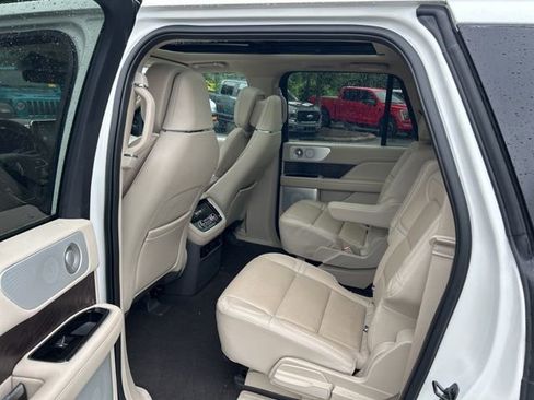 Certified 2021 Lincoln Navigator L Reserve w/ Luxury Package AWD/4WD image 7