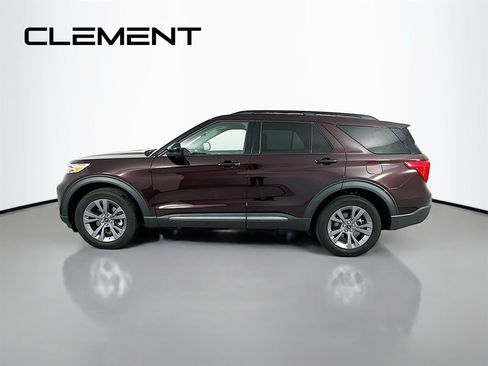 Certified 2022 Ford Explorer XLT w/ Equipment Group 202A AWD/4WD image 6