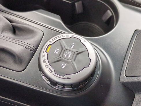 Used 2025 Ford Bronco 2-Door image 28