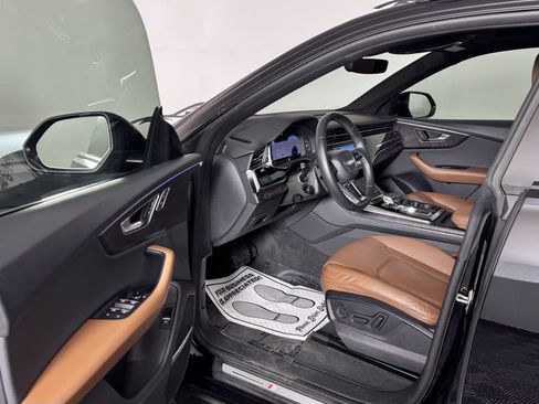 Used 2020 Audi Q8 Premium Plus AWD/4WD image 10