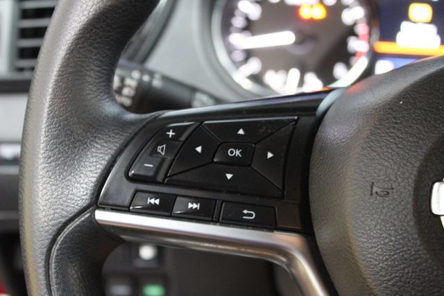 Used 2019 Nissan Rogue SV AWD/4WD image 15