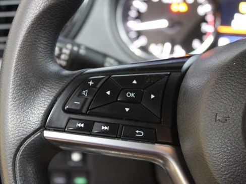 Used 2019 Nissan Rogue SV AWD/4WD image 15