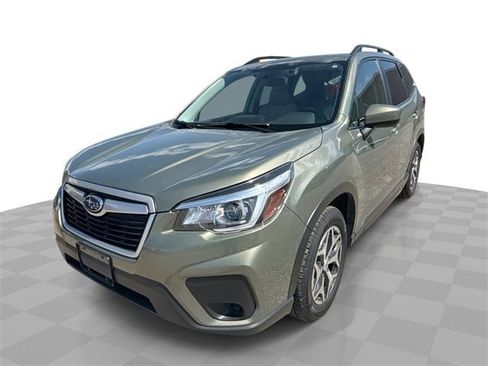 Used 2020 Subaru Forester Premium image 1