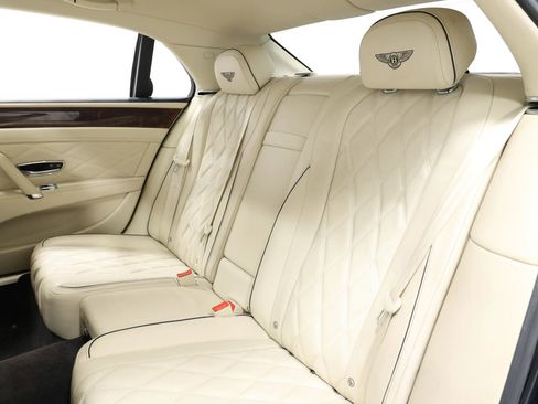 Used 2015 Bentley Flying Spur W12 image 45