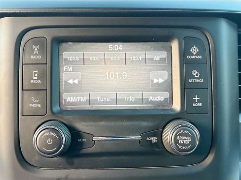 Used 2022 RAM 2500 Tradesman w/ Chrome Appearance Group image 15