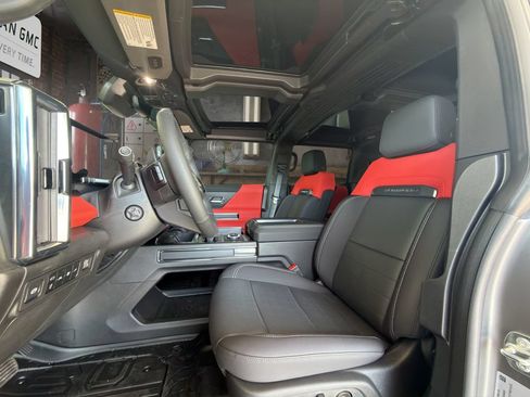 New 2026 GMC Hummer EV 3X w/ Carbon Fiber Edition Package AWD/4WD image 13