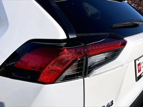 Certified 2025 Toyota RAV4 LE image 29
