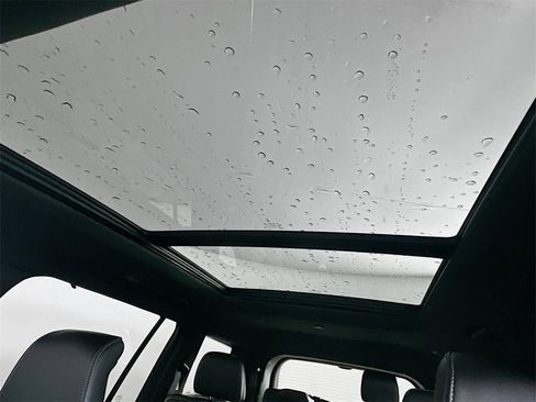 New 2025 Jeep Grand Cherokee L Overland w/ Luxury Tech Group IV image 14