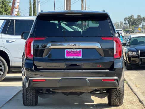 Used 2023 GMC Yukon AT4 w/ AT4 Premium Package AWD/4WD image 6